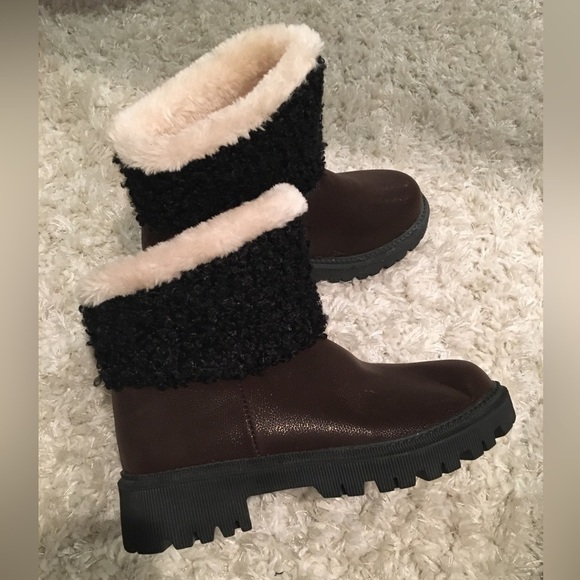Colorblock Fluffy Trim Snow Boots - Picture 16 of 16